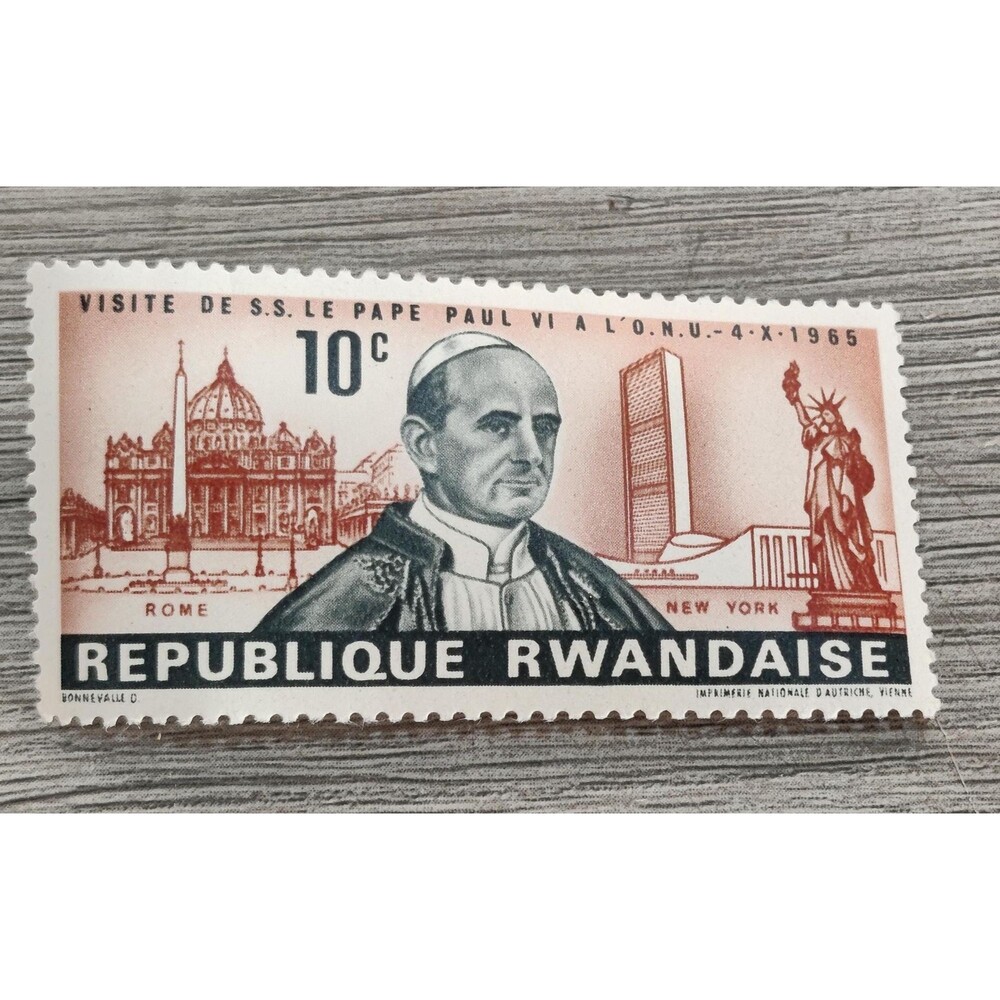 Vintage Rwanda Postage Stamp Pope Paul VI UN Visit 10c 1965 Mint Unhinged MNH